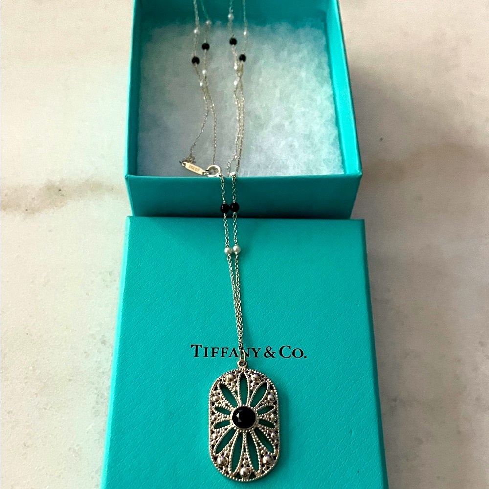 Tiffany & Co. RARE ZEIGLER COLLECTION 22 in chain Necklace ONXY/PEARL BRAND NEW